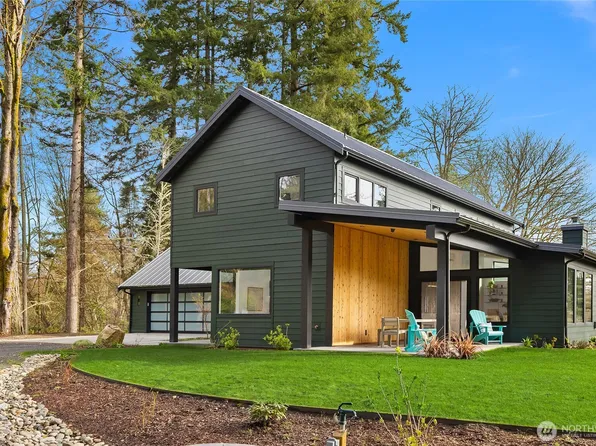 9661 NE Pine Street, Bainbridge Island, WA 98110