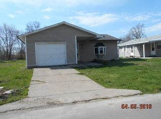 112 Collins Ave, Moberly, MO 65270