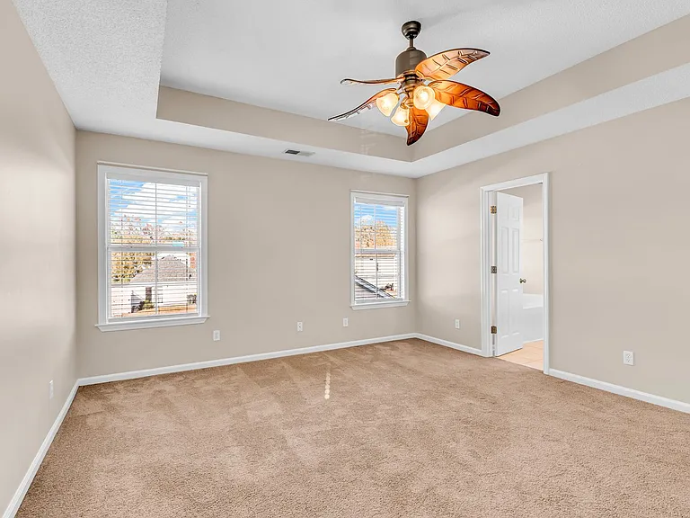 16 Bushwood Dr — Photo 30