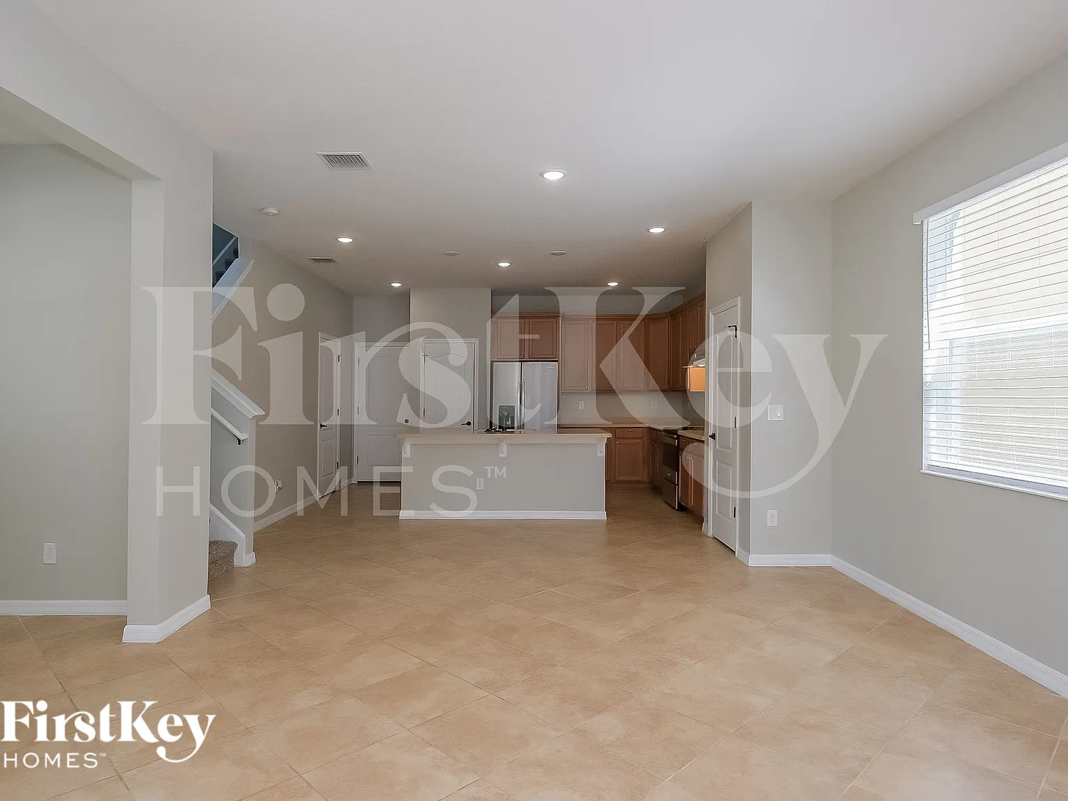 3 bed, 2.5 bath, 2004 sqft, $2,390 — Photo 4