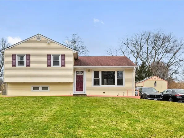 621 Glenwood Road, Yorktown Heights, NY 10598