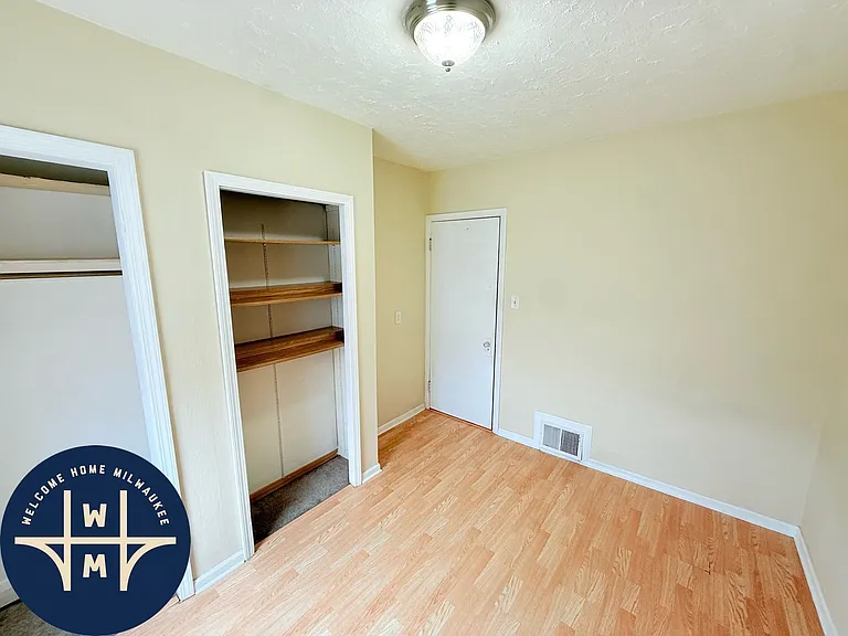 2054 S 72nd St — Photo 13