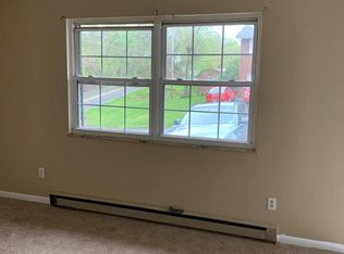 5300 May Cir APT C, Charleston, WV 25313