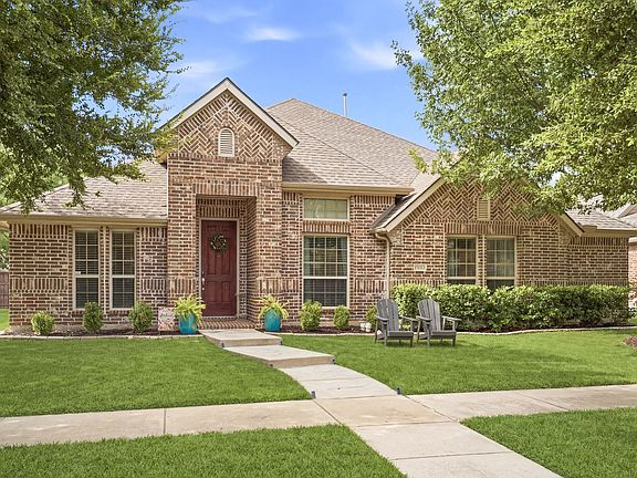 2nd image of 15841 River Glen Dr