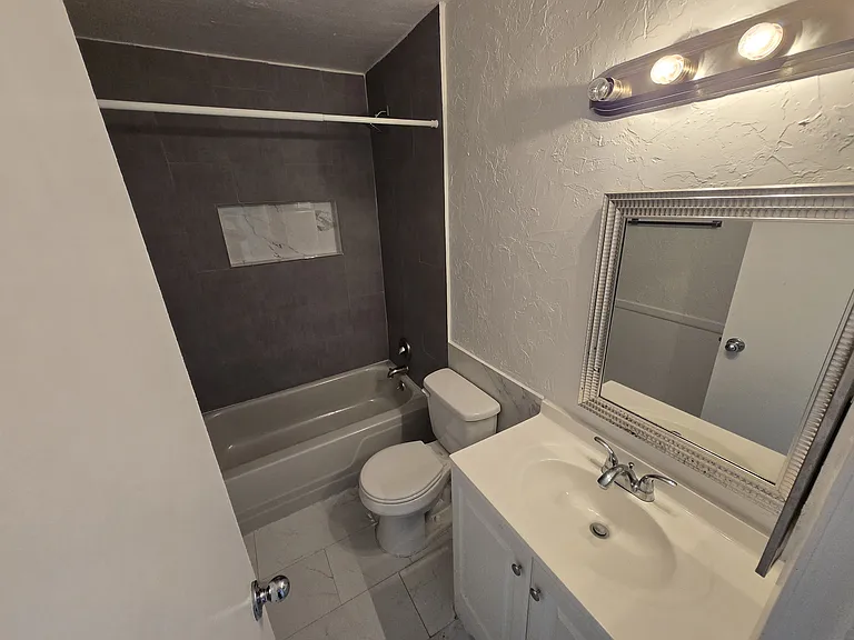 6611 Southpoint St #128 — Photo 24