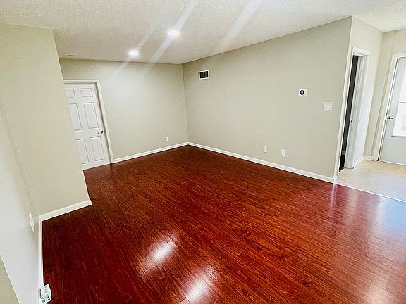 4th image of 6771 Nashville Ave
