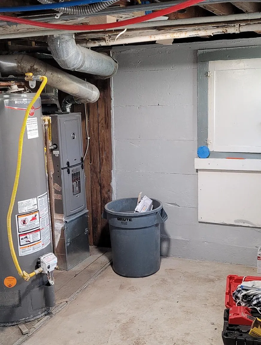 1 bed, 1000 sqft, $1,050 — Photo 3