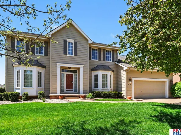 8126 S 93rd St, La Vista, NE 68128