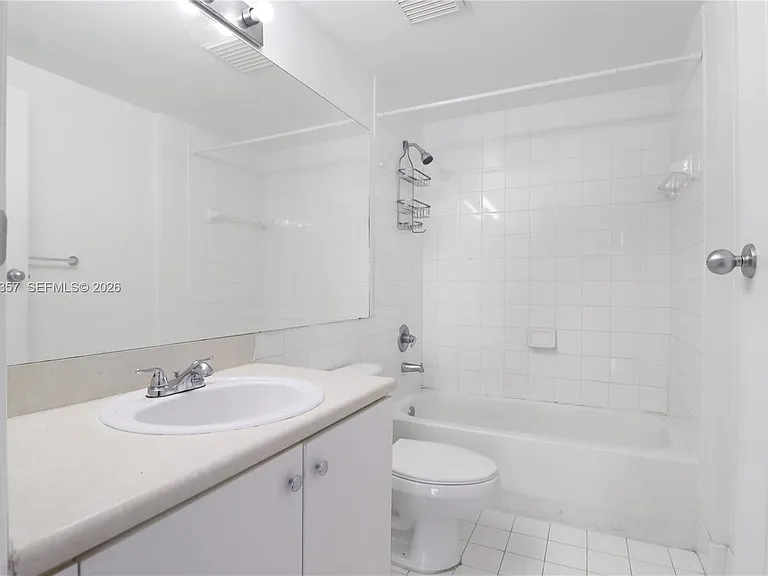 5085 NW 7th St #601 — Photo 21