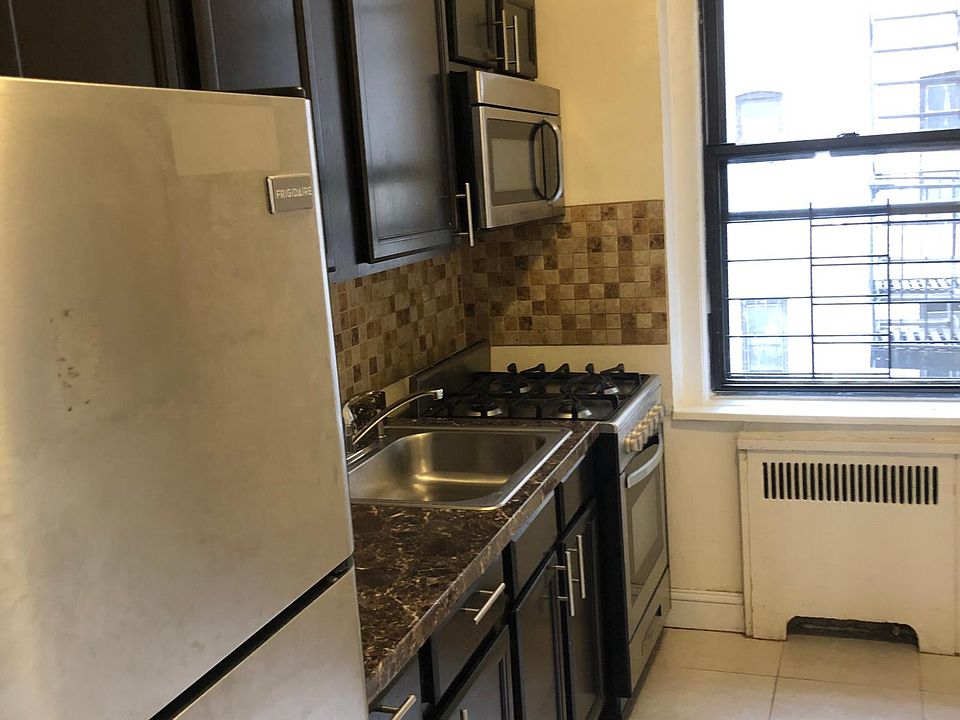 2nd image of 14340 41st Ave APT 3K