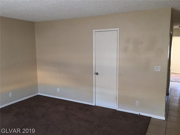 3rd image of 1316 E Carson Ave APT D