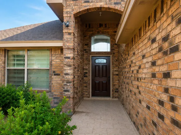 704 S 17th St, Hidalgo, TX 78557