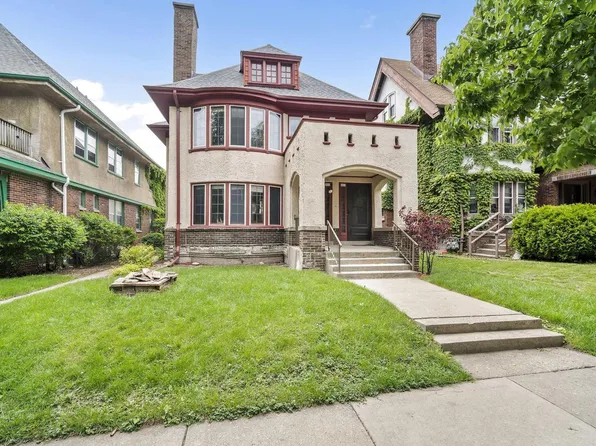 3035 North Farwell AVENUE #3037, Milwaukee, WI 53211