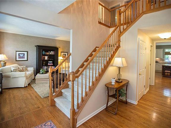 4th image of 31730 Leeward Ct