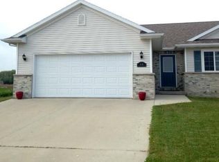 420 Millersville Ave, Howards Grove, WI 53083