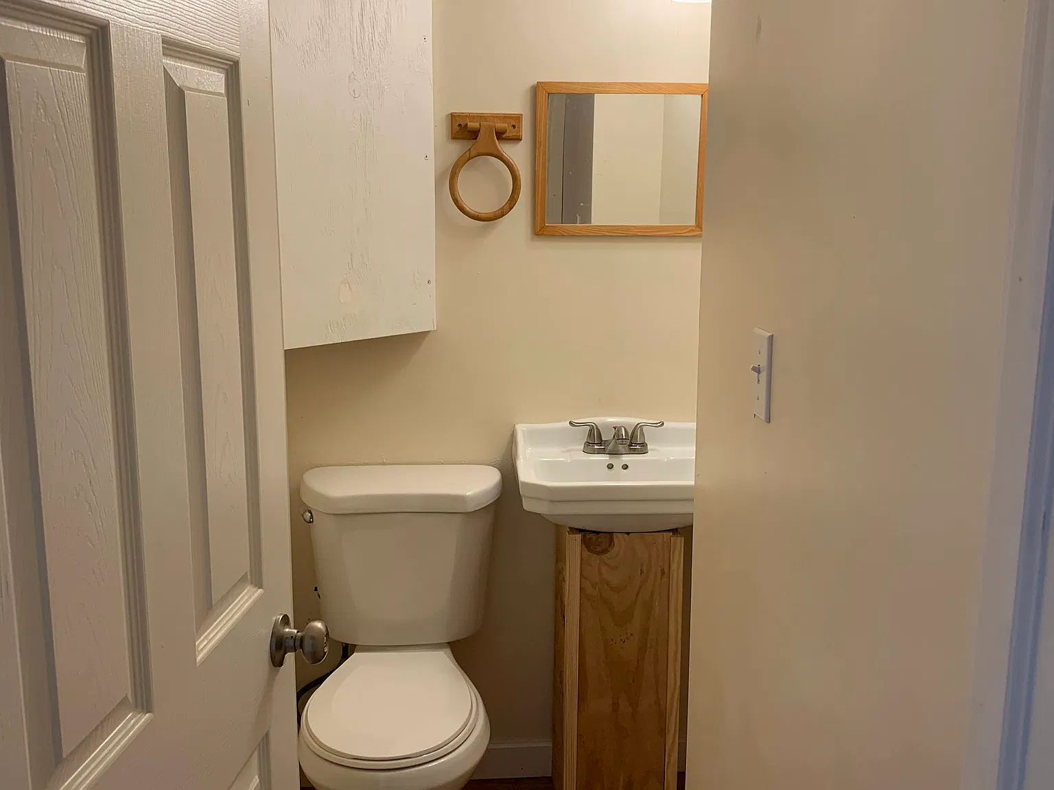 5 bed, 1.5 bath, 1400 sqft, $650 — Photo 2
