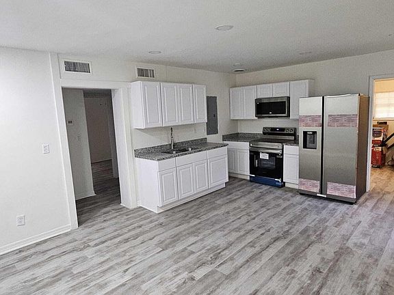 4th image of 6759 BRANDEMERE Road S