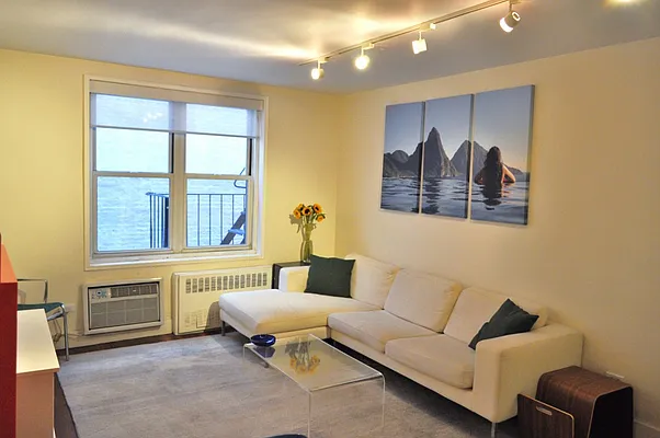 Sold by Owner | media 8