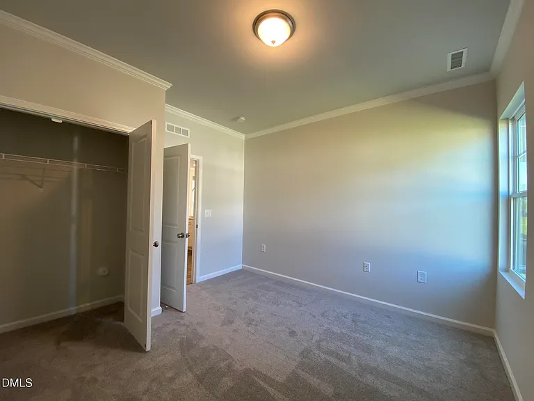 1149 Matterhorn Dr — Photo 15