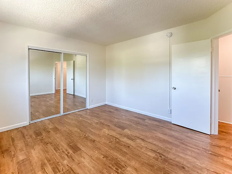 1644 Electric Ave #3 — Photo 8