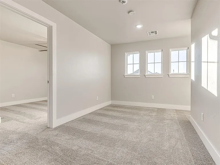 4308 Luke Ln — Photo 34