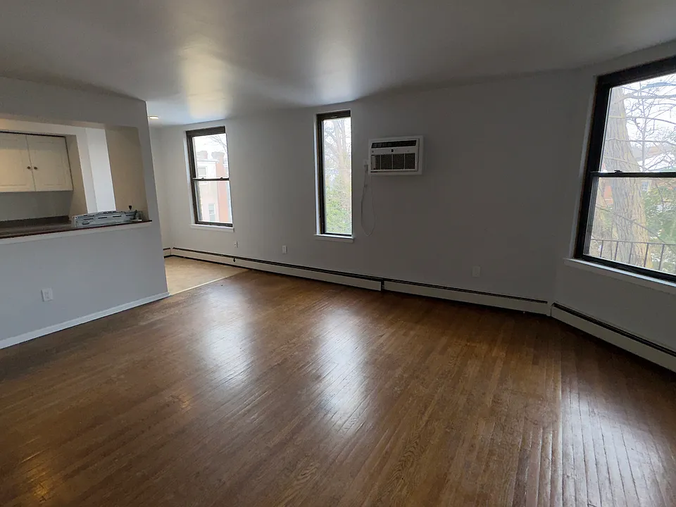 4520-1 Springfield Ave #B3