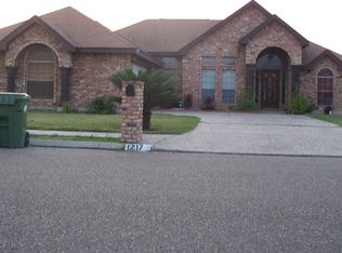 1207 Dons Dr, Mission, TX 78572