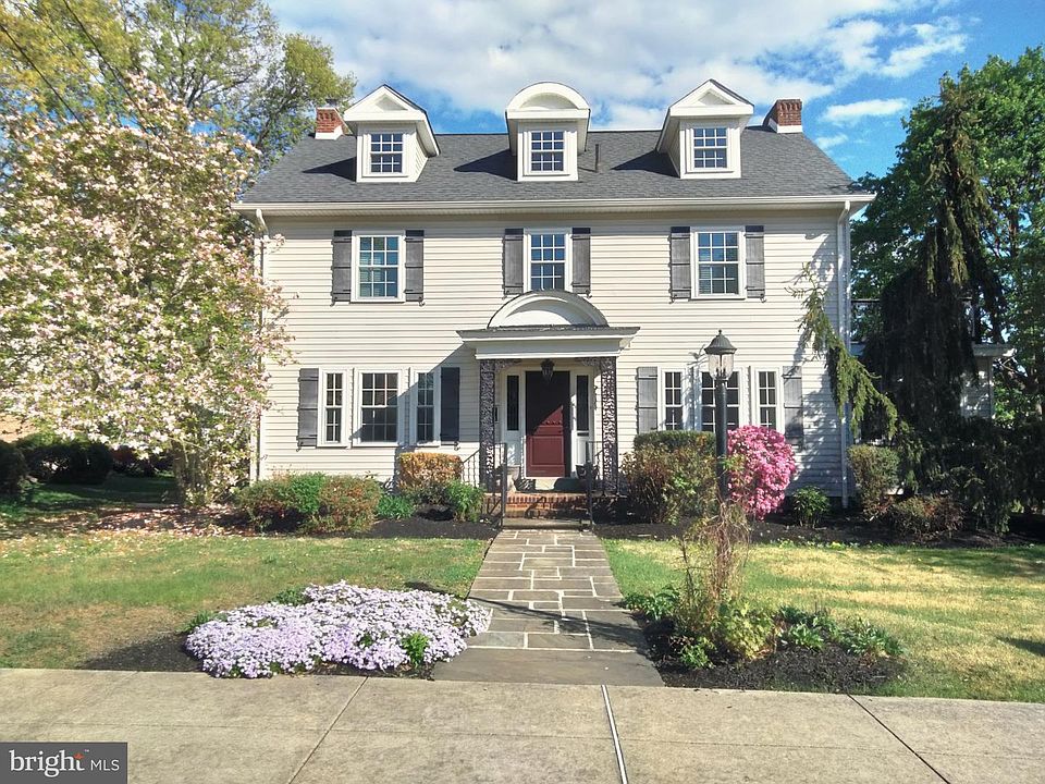 1st image of 318 Rosedale Dr