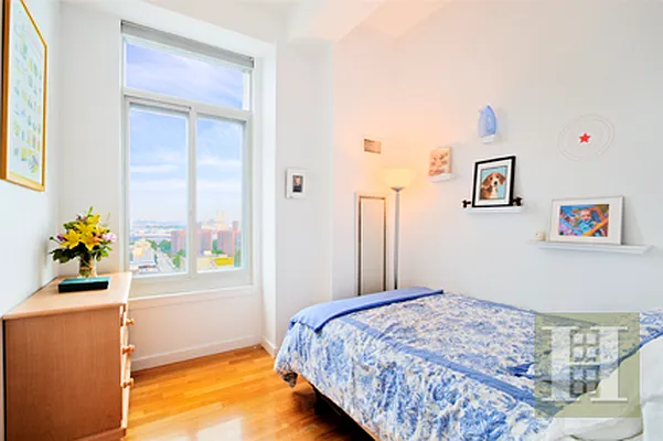 Rented by Halstead Real Estate | media 18