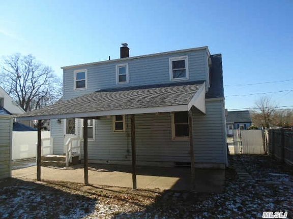 3rd image of 19 Brook Pl