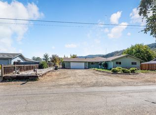 3990 Fracchia Rd, Ukiah, CA 95482