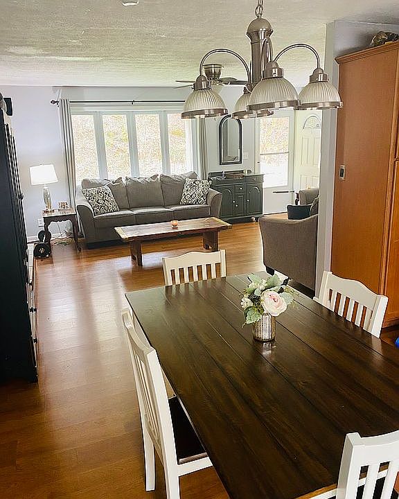 1st image of 4373 Woodward Dr