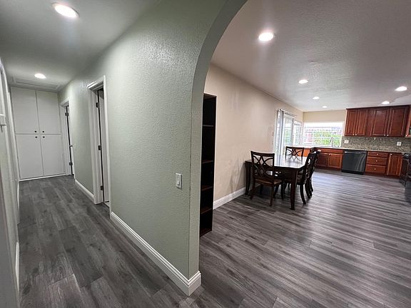 4th image of 4435 Delores Dr