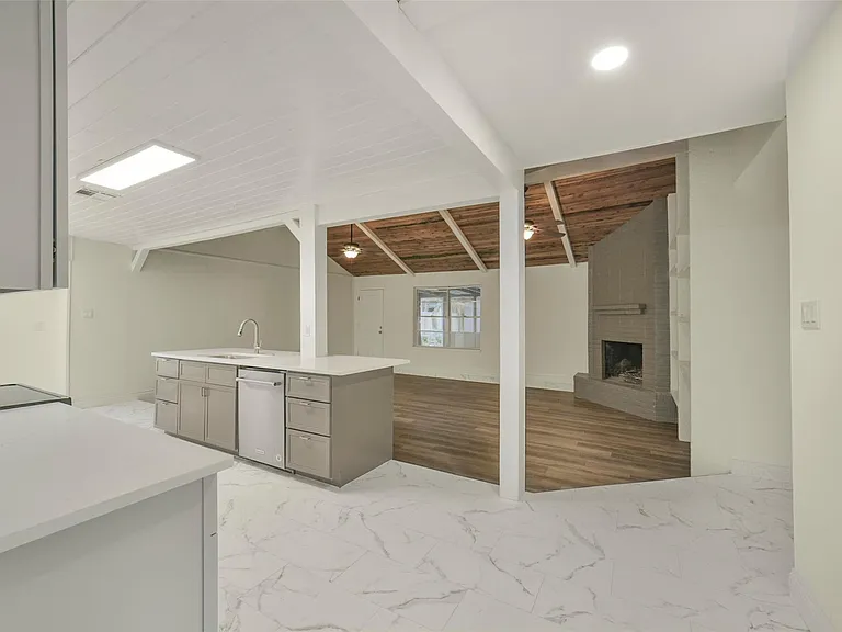 23122 Whispering Willow Dr — Photo 5