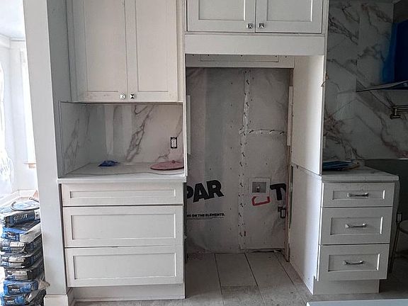 5th image of 3300 White Ave