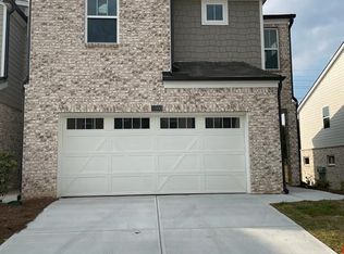 1000 Sunny Lake Dr, Lawrenceville, GA 30043