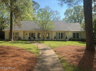4211 N Honeysuckle Ln, Jackson, MS 39211