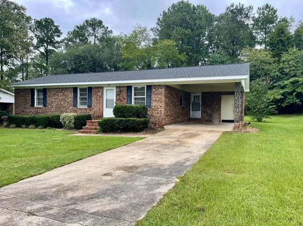 205 E Erwin St, Coats, NC 27521