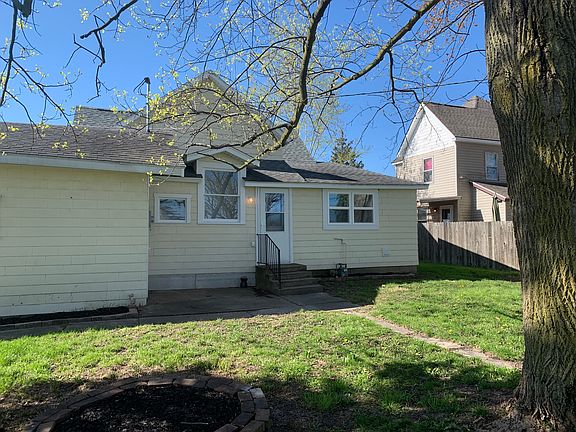 5th image of 129 E South B St