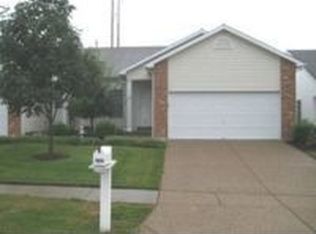 1587 Royalton Ct, O'Fallon, MO 63366