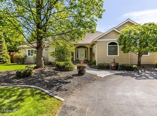 7432 N Colfax St, Dalton Gardens, ID 83815