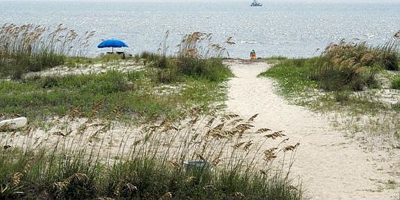 3rd image of 9 Beachside Dr