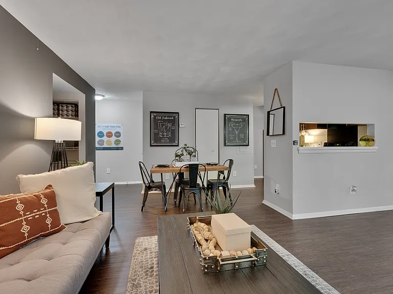 Lake Lynn Reserve Apartments — Photo 42