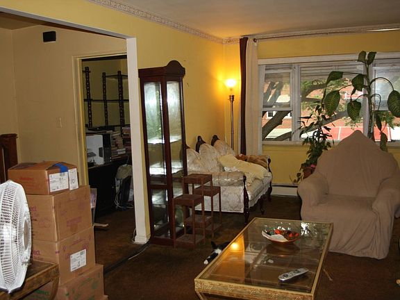 4th image of 3005 Wickham Ave