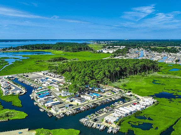 5th image of 21 Harbor Rd