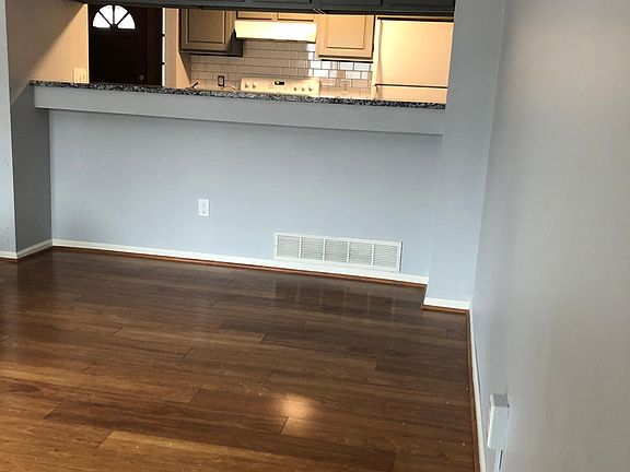 5th image of 4524 Puritas Park Dr #59