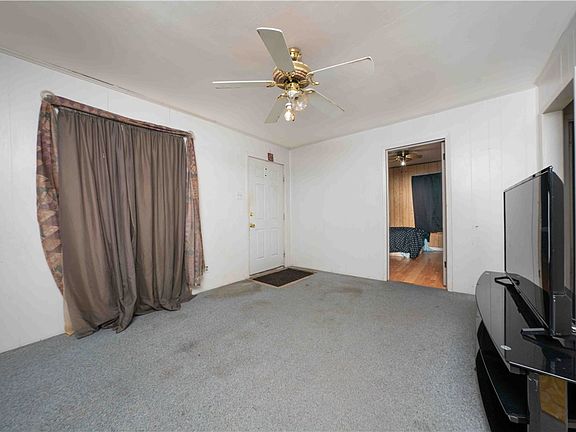 5th image of 4433 Jose Dr