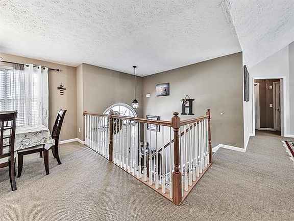 5th image of 313 Laiken Dr