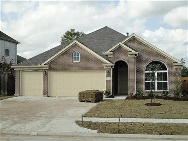 6611 Early Fall Dr — Photo 1