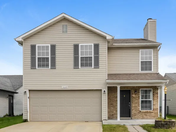 1443 Egret Ln, Greenwood, IN 46143